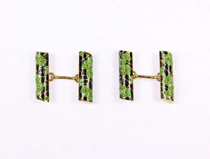 Pair of enamel and gold Chinoiserie baton cufflinks